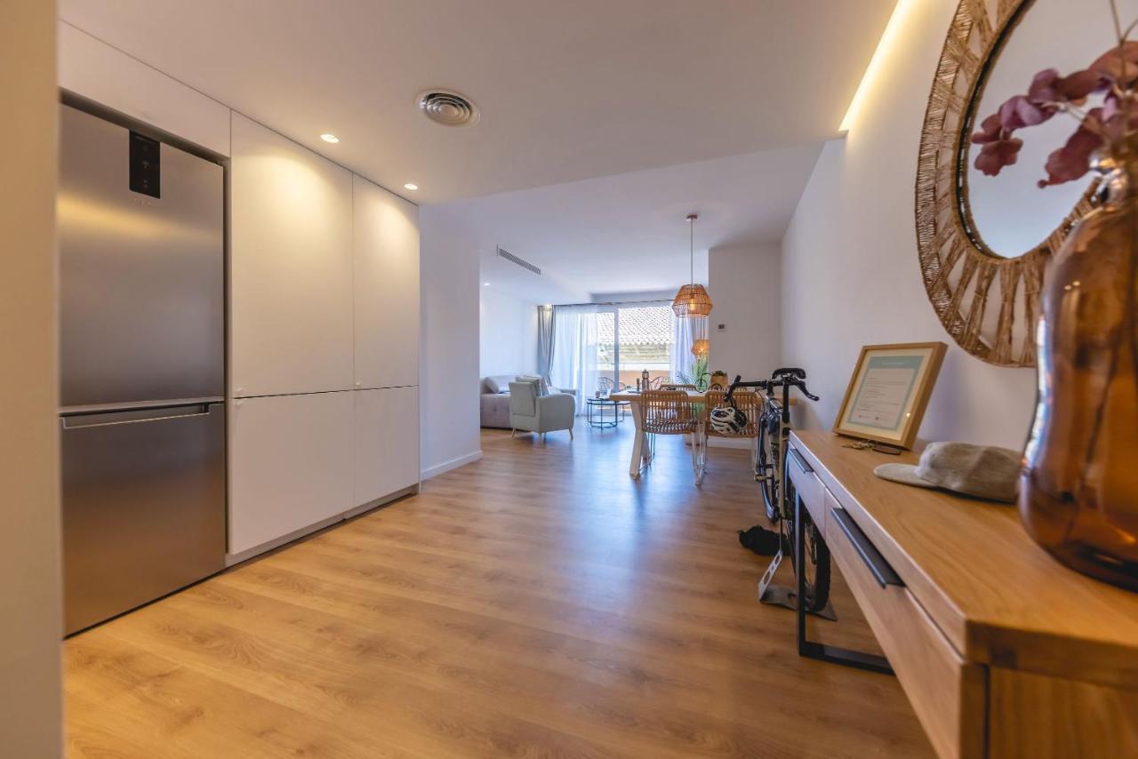 Bravissimo Domenica, 2 Bedrooms And Balcony Girona Bagian luar foto