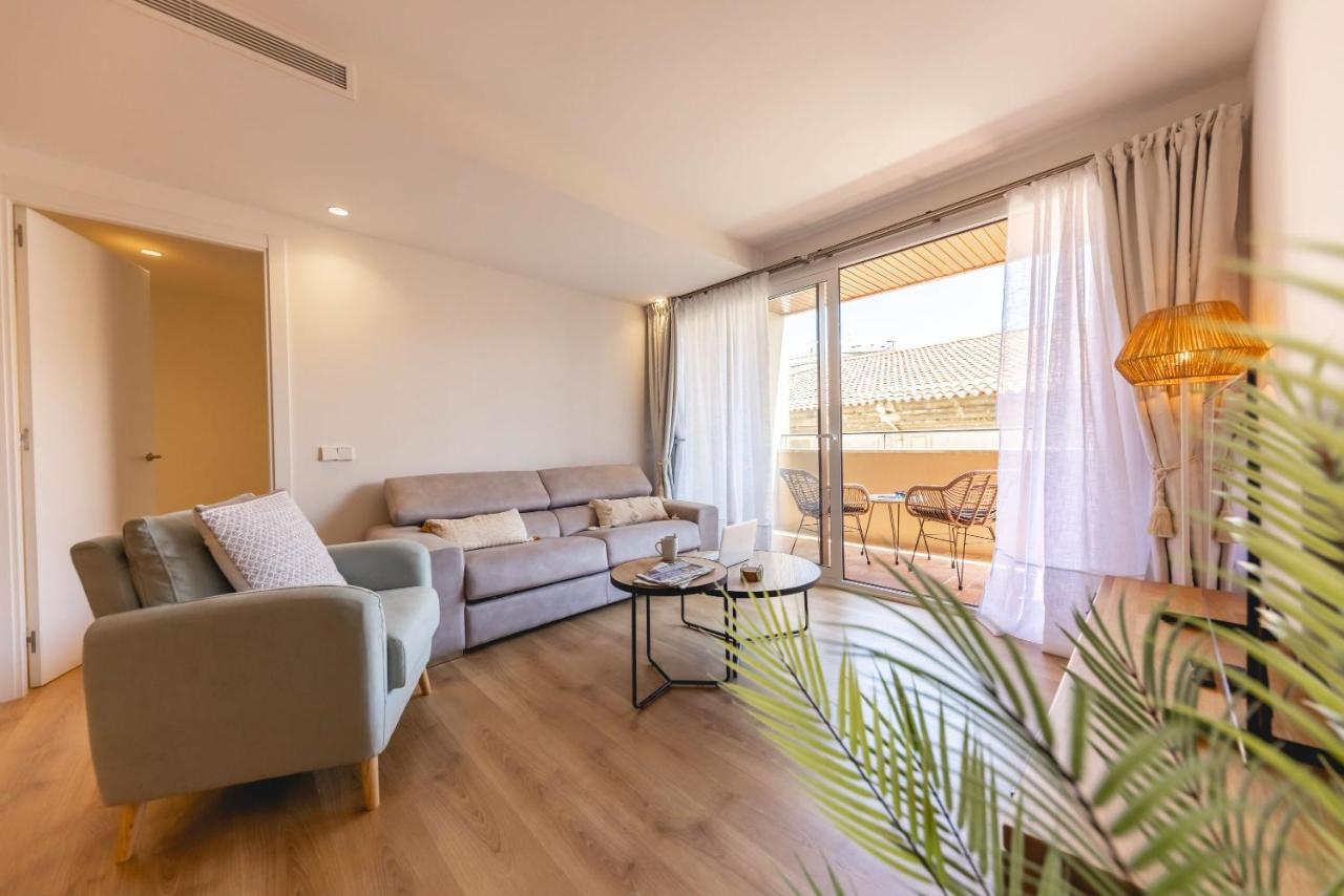 Bravissimo Domenica, 2 Bedrooms And Balcony Girona Bagian luar foto