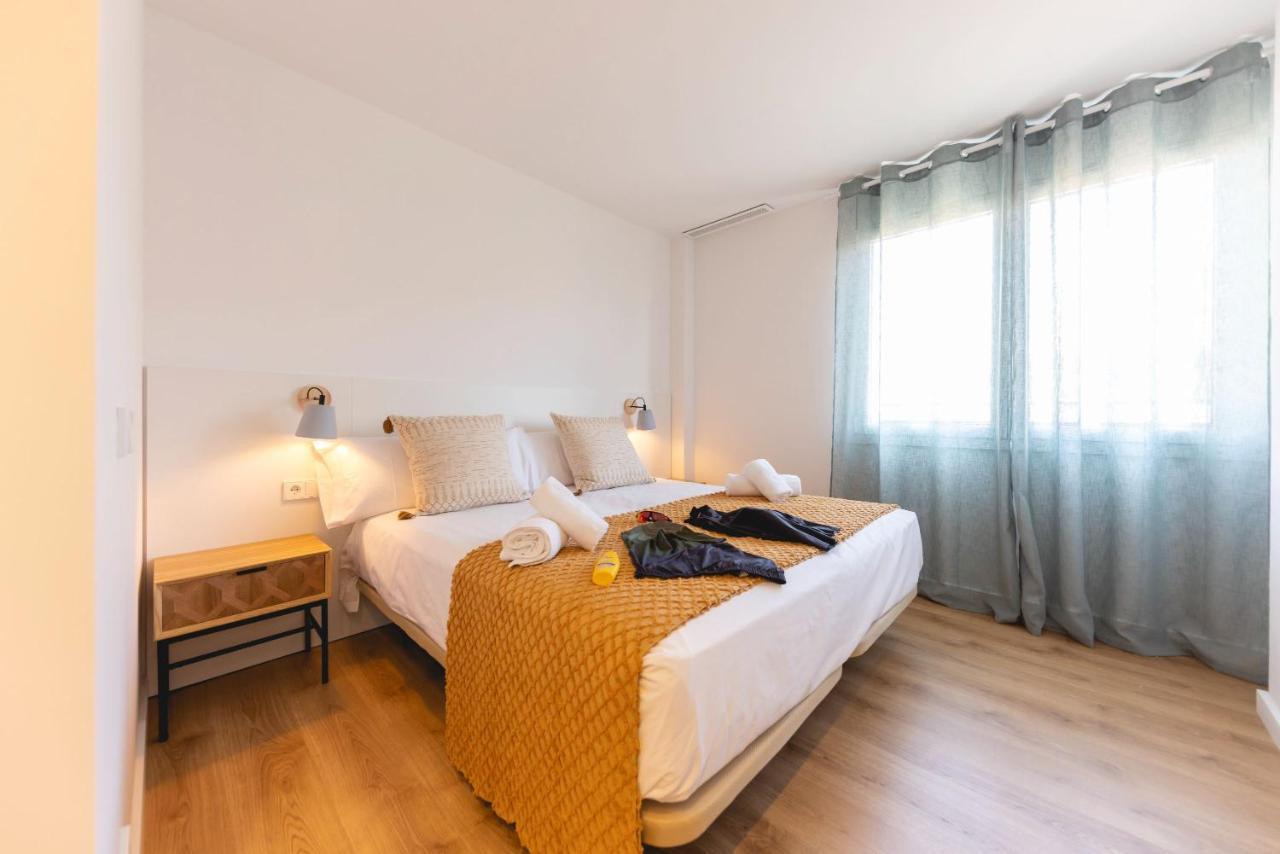 Bravissimo Domenica, 2 Bedrooms And Balcony Girona Bagian luar foto